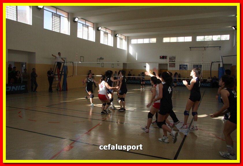 150523 volley 154_tn.jpg